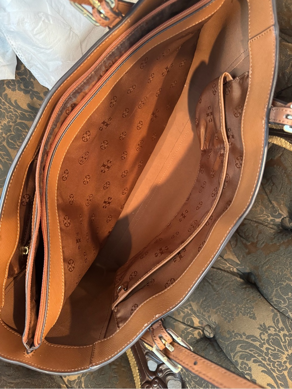 Tory Burch Cognac Leather Tote with Gold Logo - Picture 5 of 9